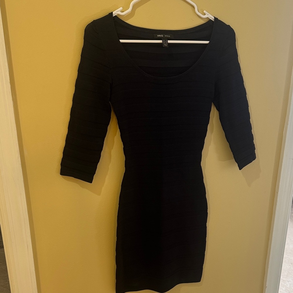 MNG Basics Bodycon Dress Stretch Scoop Neck Ribbed 3/4 Sleeve Navy Blue